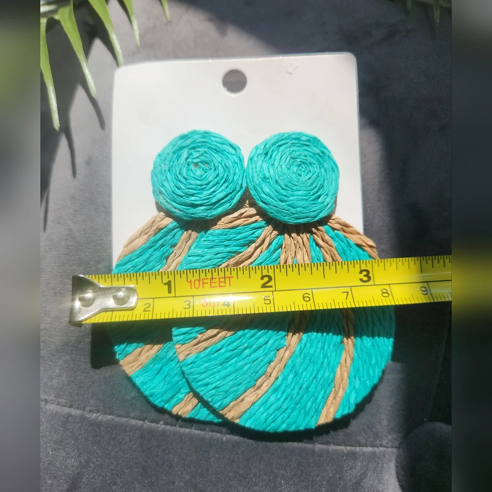 Circle Twine & Teal Earrings - Picture 4 of 10